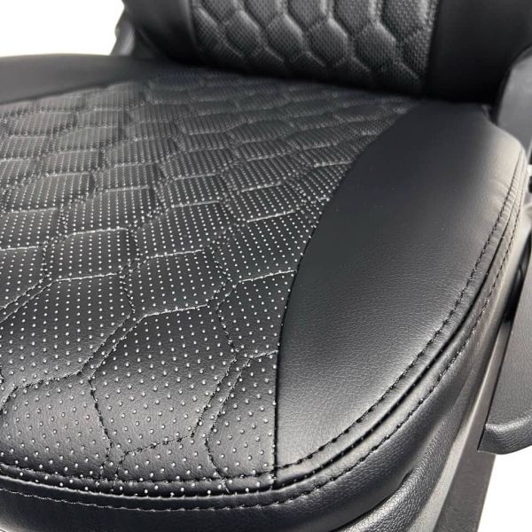 Чехлы Экокожа Ромб на Nissan Juke